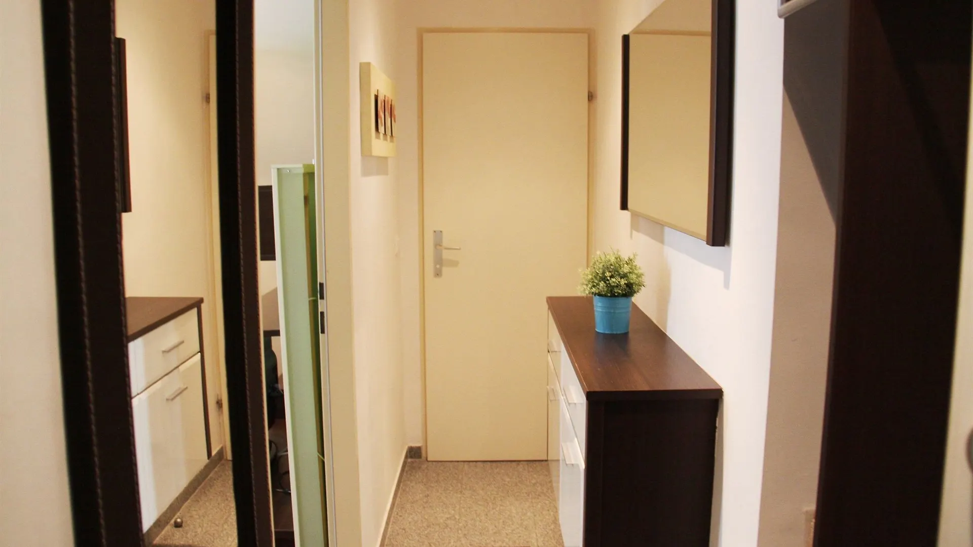 Apartment Checkvienna - Sternwartestrasse Austria